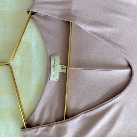 See You Monday Light Mauve Midi Dress with capped sleeves - Picture 3 of 4